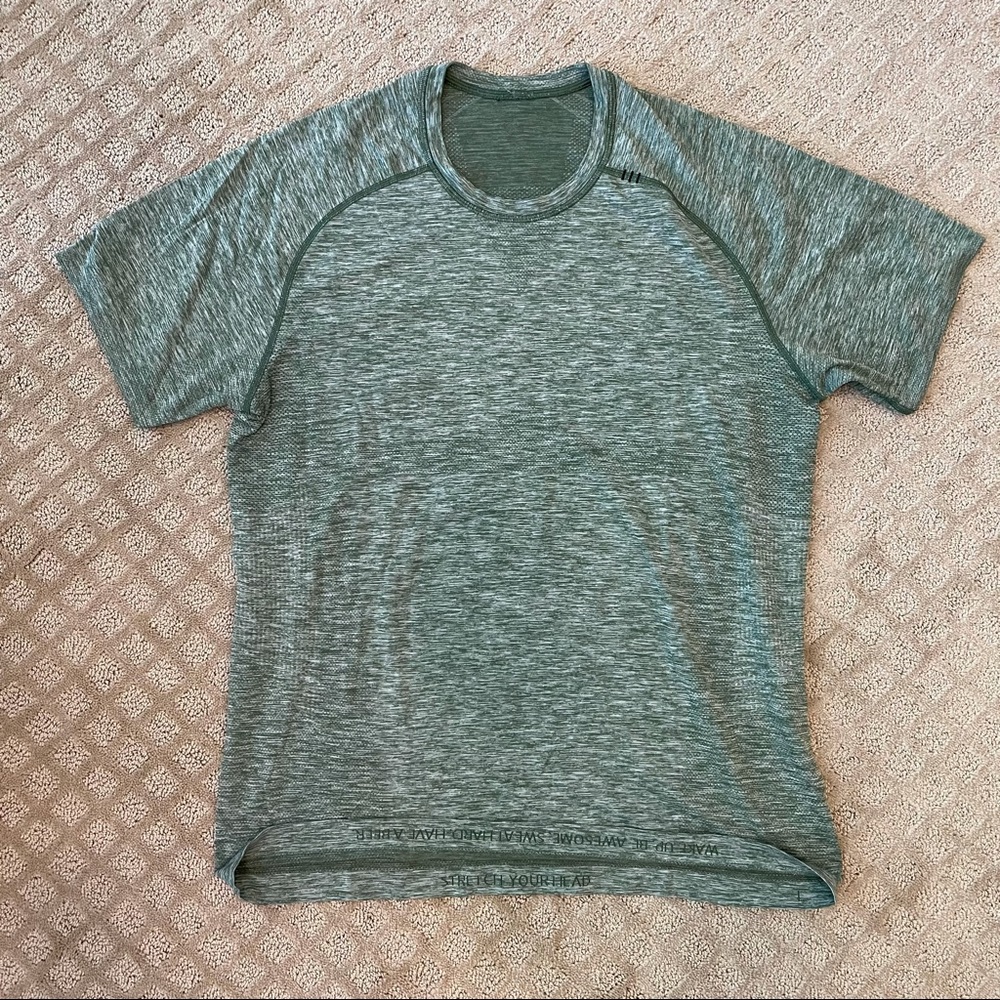 Men’s Lululemon Tshirt